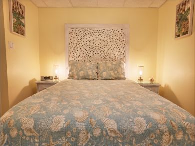 Lovely Cottage Captiva Around 300ft to the Beach